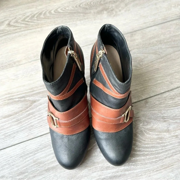 Cole Haan Carolyn Leather Heeled Ankle Boots - Picture 3 of 16